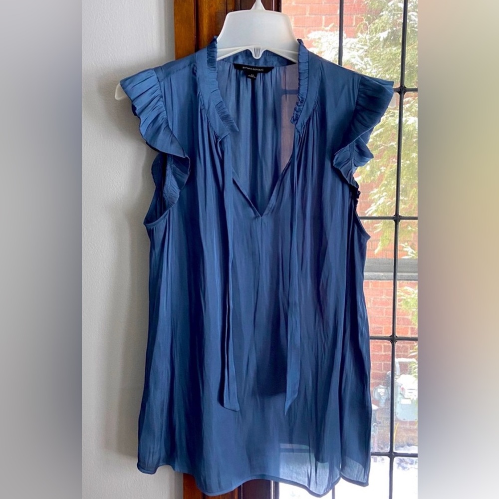 Banana Republic blouse